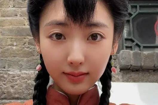设计了不同, 演了