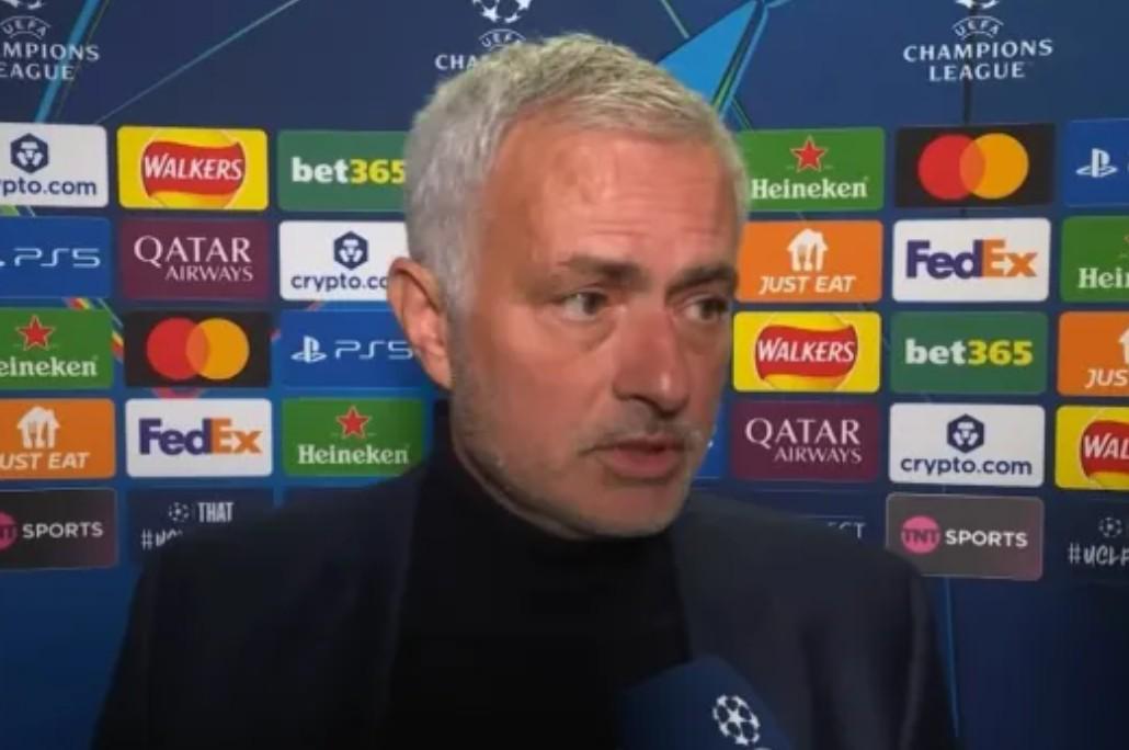 卡构成了持 卡构成了持