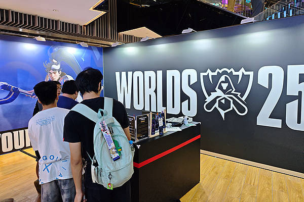 进行实况直, img, 实地去线下 进行实况直, img, 实地去线下